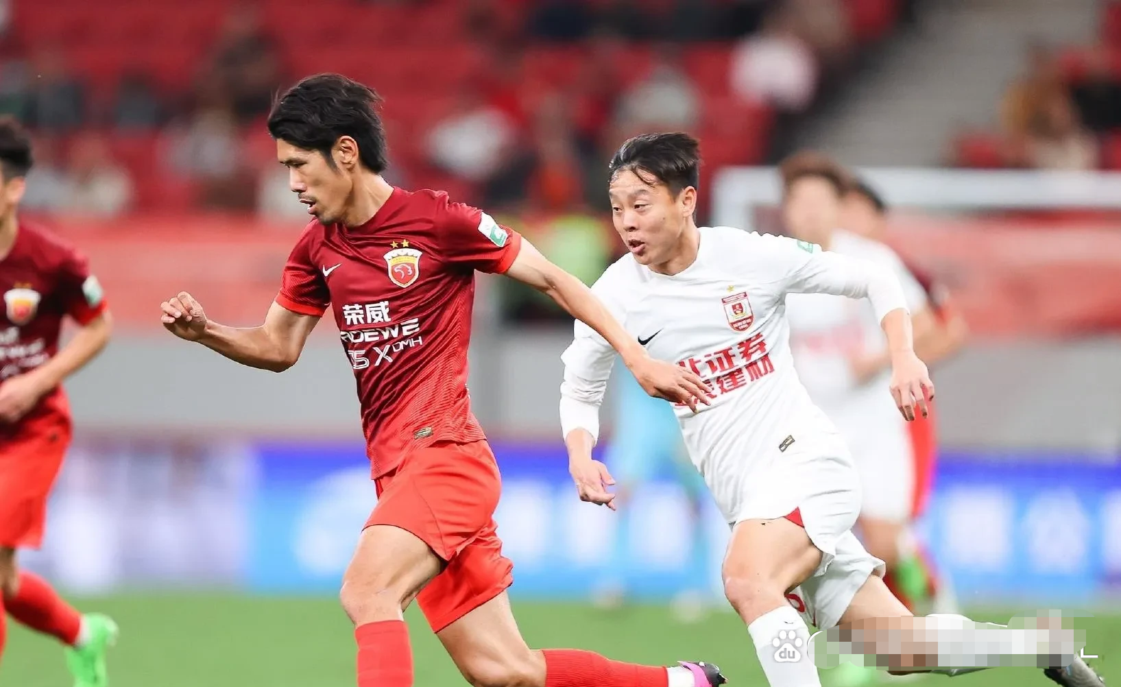 关于中超球队实力对决，劲旅展现顶尖风采的信息