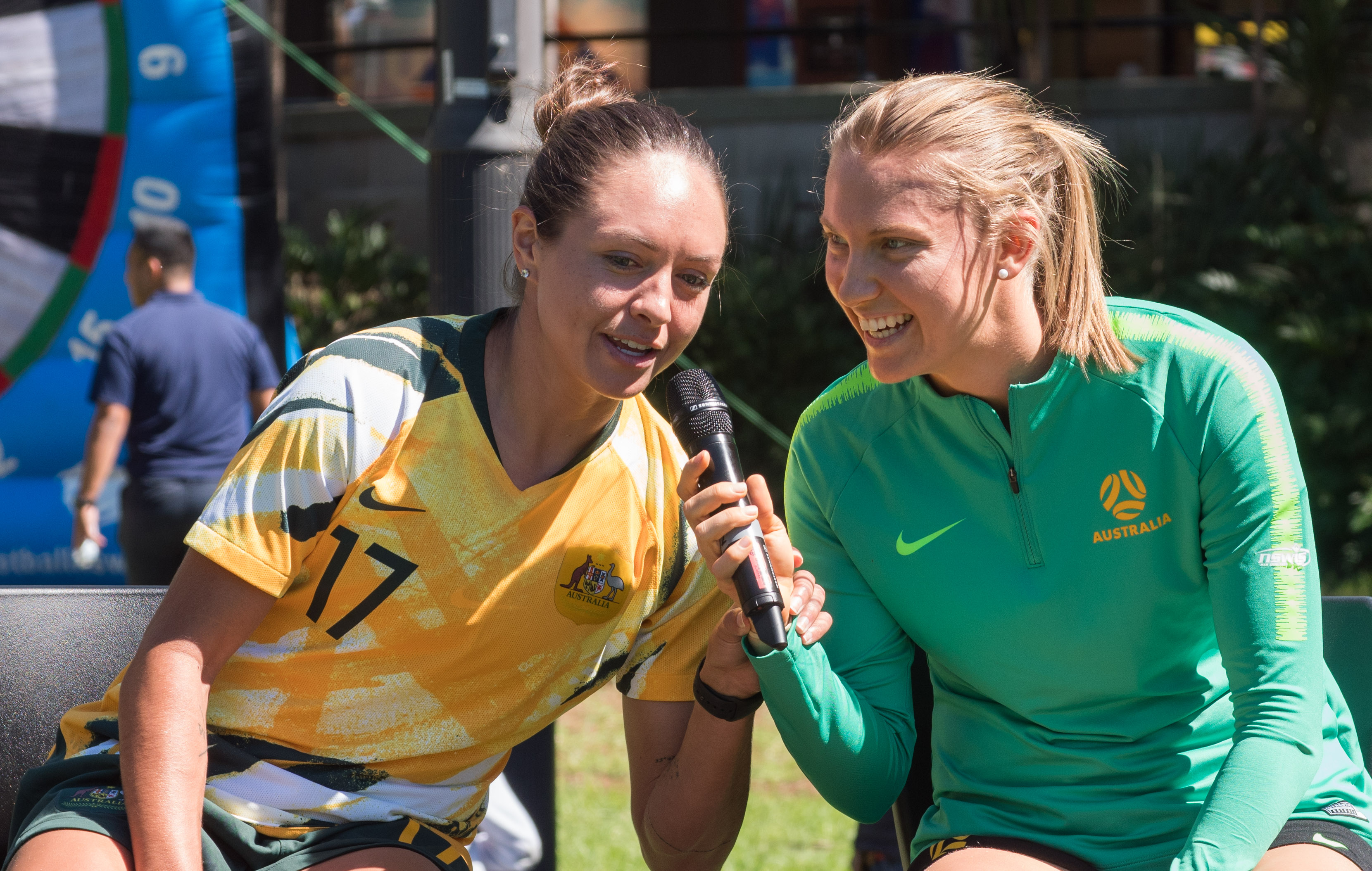 澳大利亚女足队员在国际比赛中展现实力