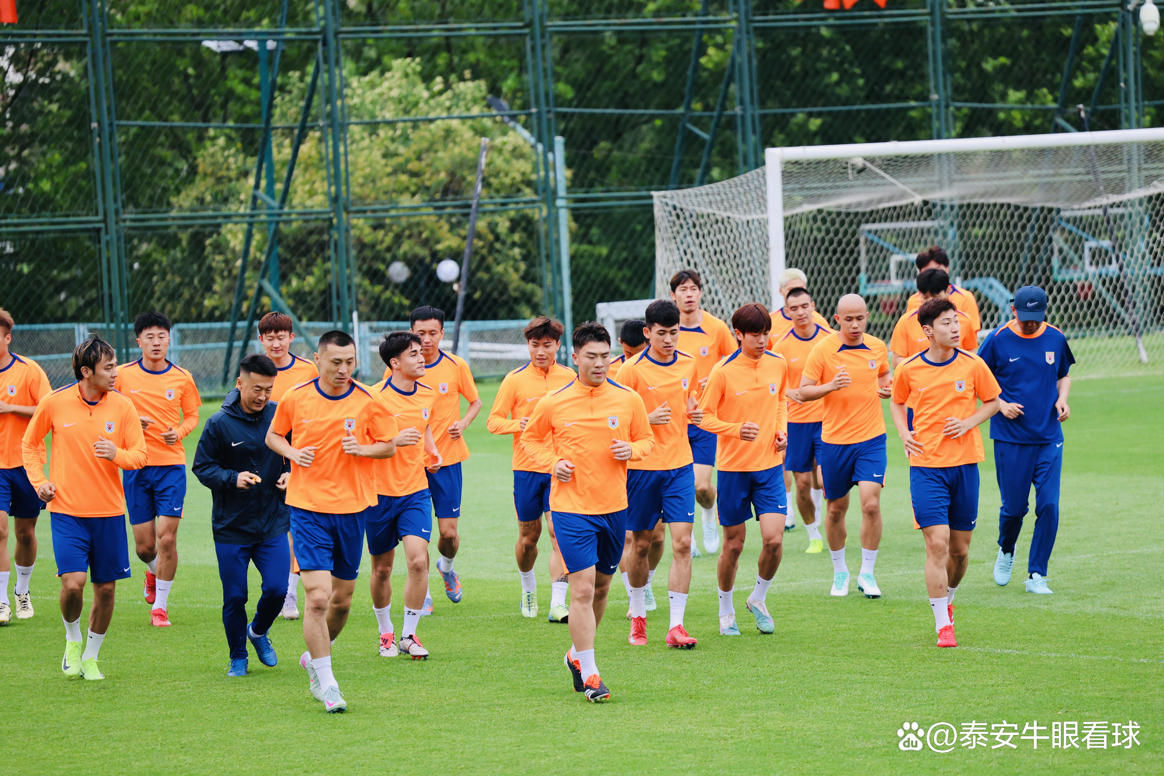 首发阵容曝光，球员状态良好备战比赛