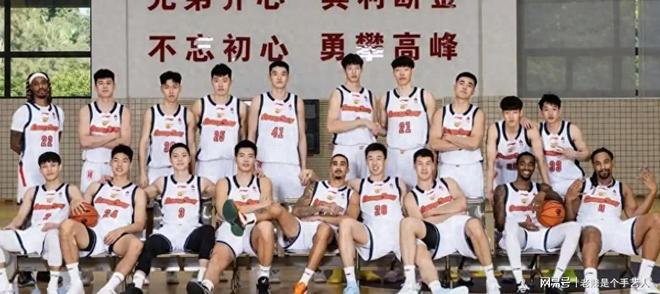 首发阵容曝光，球员状态良好备战比赛